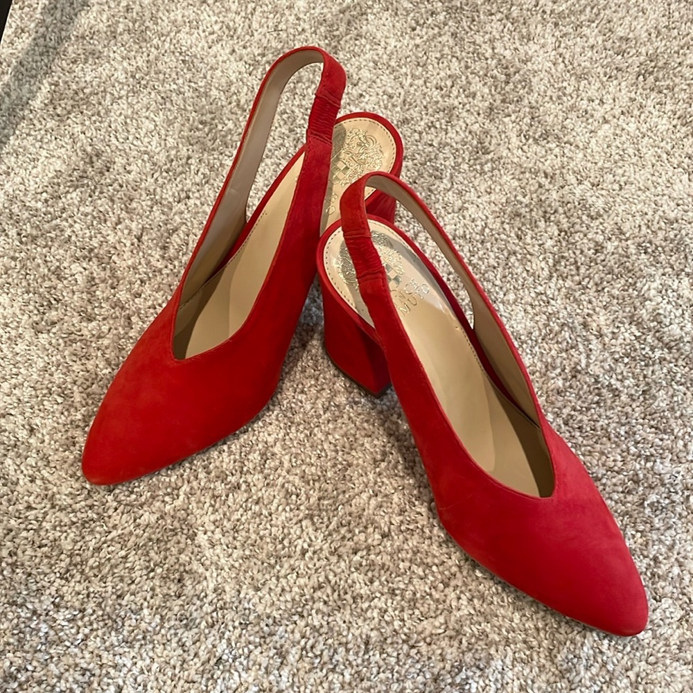 Vince Camuto - Perfect Fall color 🍁
